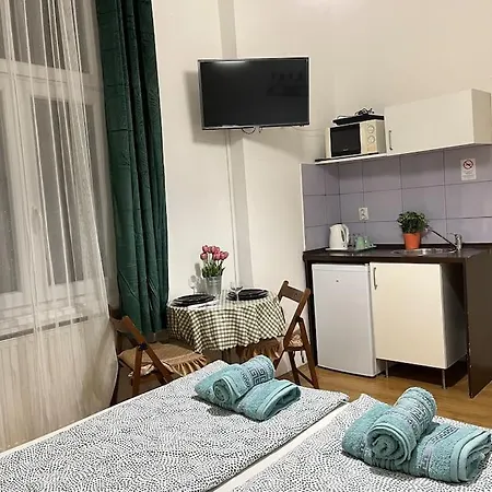 2# Sunflower Cozy Apartment *